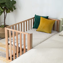 Load image into Gallery viewer, hansel convertible crib in natural wood